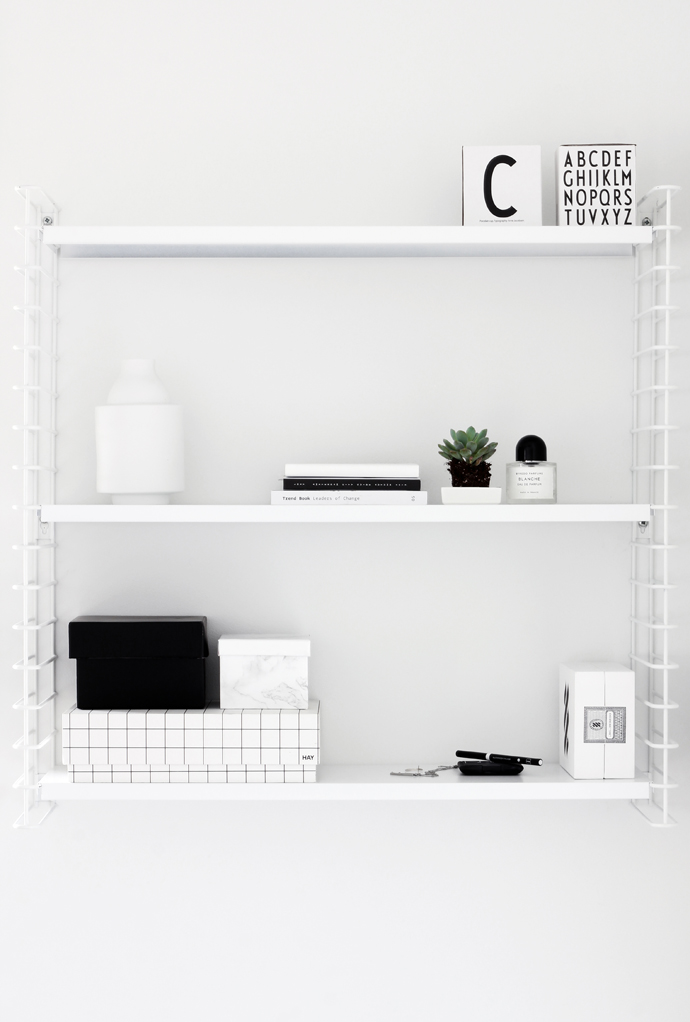 Kast Badkamer Een open kast stylen tips makeover Tweedehands ikea Wandtegels Badkamer Nl ~ Kast Badkamer Een open kast stylen tips makeover Tweedehands ikea